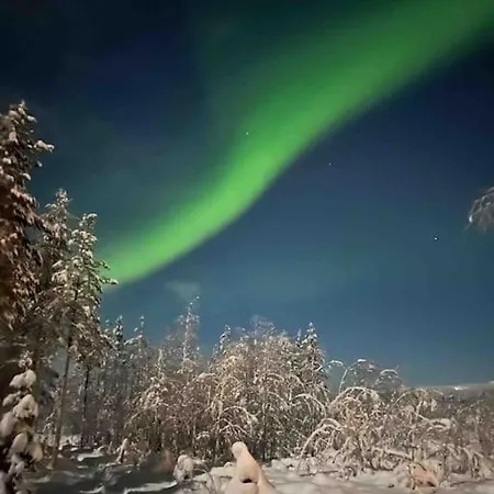 Keloparitalon Yllaes-naekymaellae Ja Paljulla Ylläsjärvi