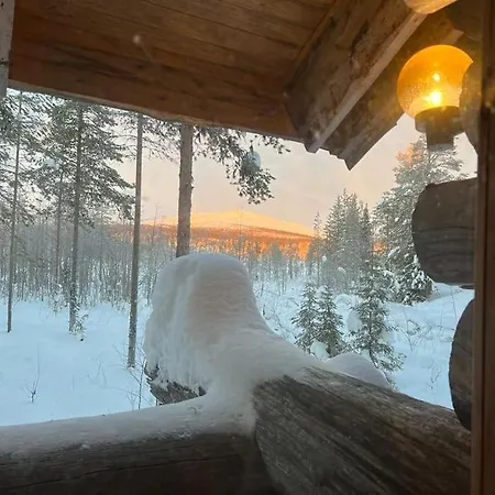 Keloparitalon Yllaes-naekymaellae Ja Paljulla