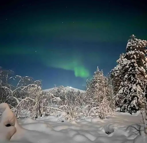 Keloparitalon Yllaes-naekymaellae Ja Paljulla Ylläsjärvi