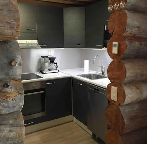 Keloparitalon Yllaes-naekymaellae Ja Paljulla Ylläsjärvi